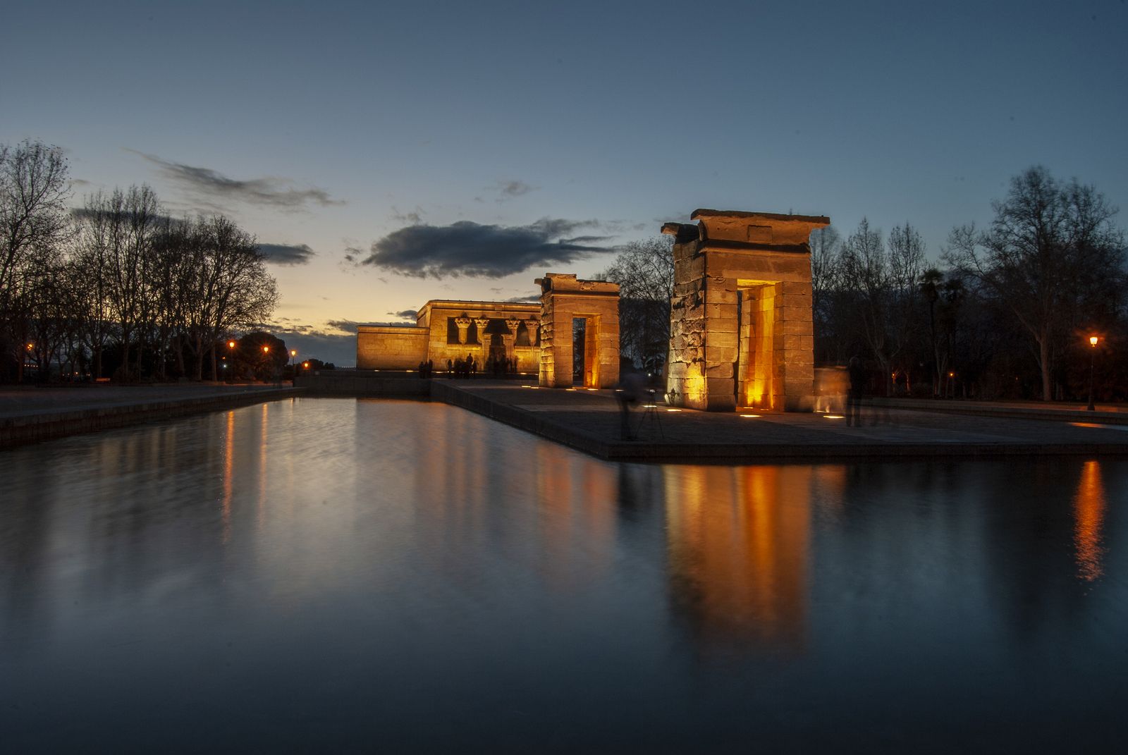 Descubre la belleza del Templo de Debod en Madrid: Un tesoro egipcio en la capital española