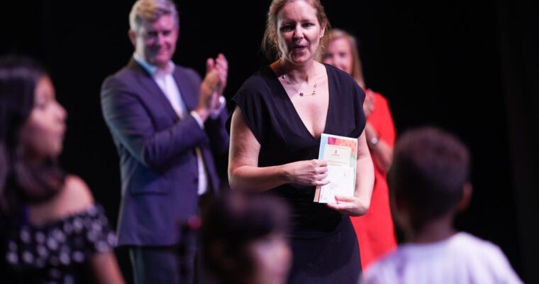 Reconocimiento de la Comunidad de Madrid a 74 menores por su excelencia académica en centros de protección