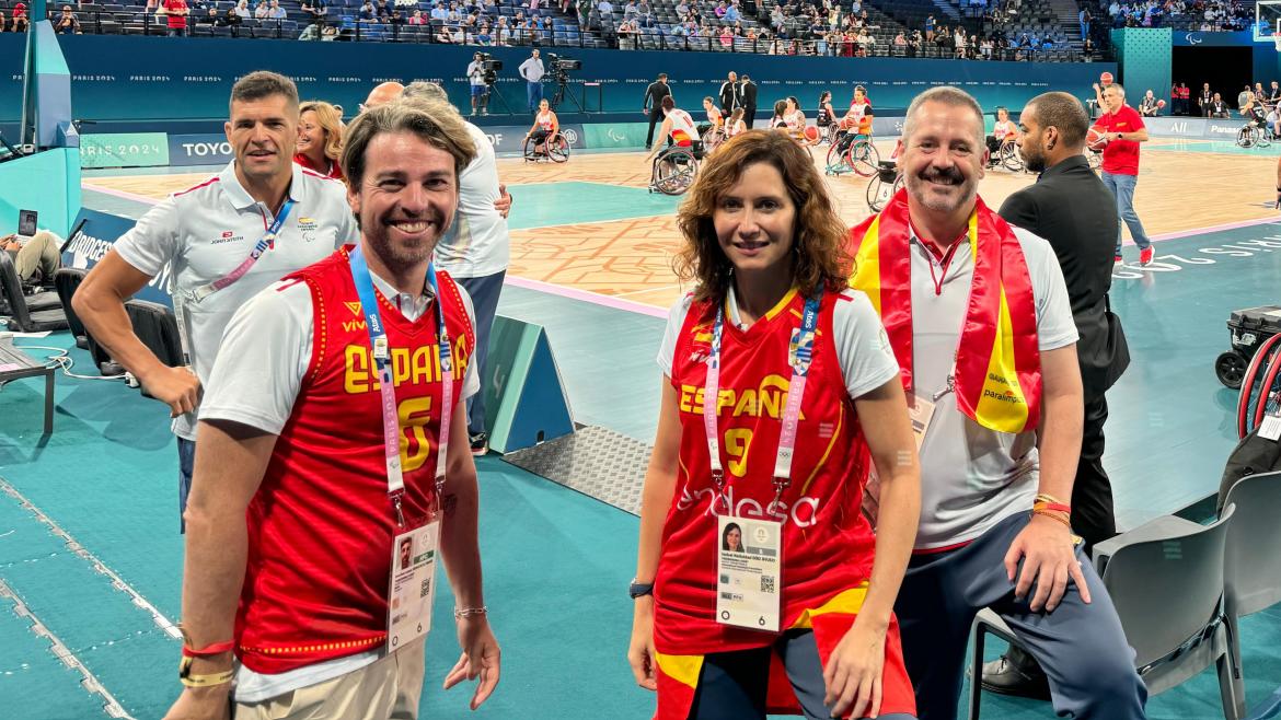 Díaz Ayuso en París: apoyo a deportistas madrileños en los Juegos Paralímpicos