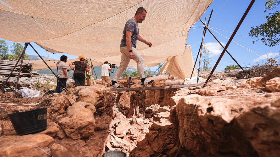 Descubre el Valle de los Neandertales en Madrid: Un tesoro arqueológico con los fósiles más antiguos de la Península Ibérica