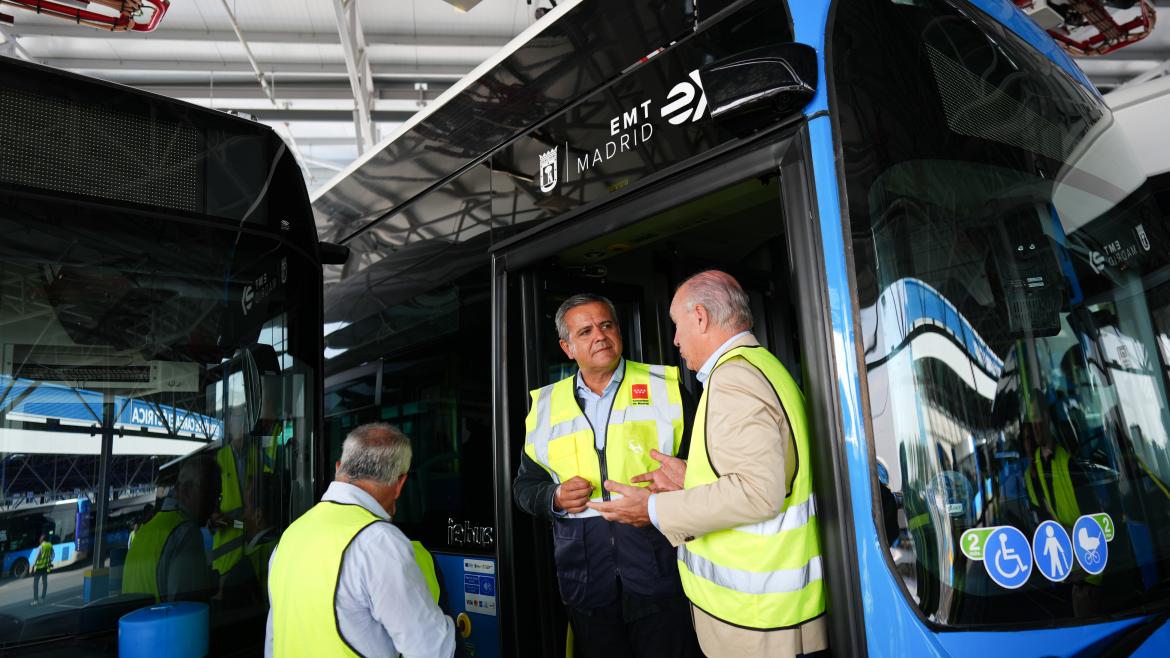La Comunidad de Madrid apuesta por la modernización de la flota de autobuses de la Empresa Municipal de Transportes con una inversión anual de más de 30 millones de euros