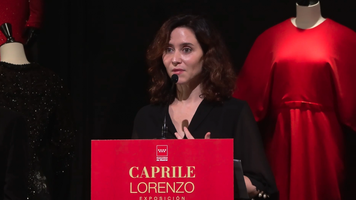 Díaz Ayuso inaugura Caprile Lorenzo, el homenaje a un embajador de la moda española y madrileña