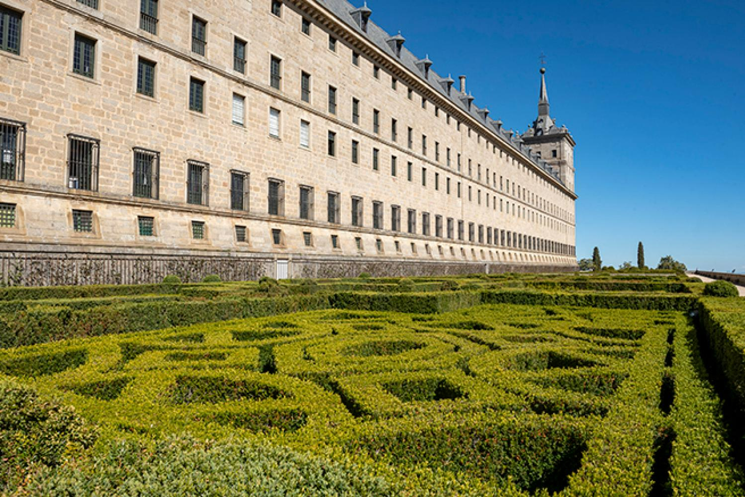 Descubre los impresionantes monumentos de San Lorenzo del Escorial