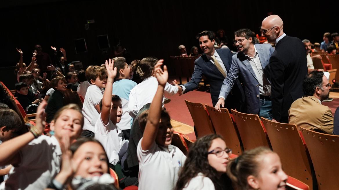 ¡Celebra la Hispanidad 2024 en Madrid con talleres educativos y diversión!