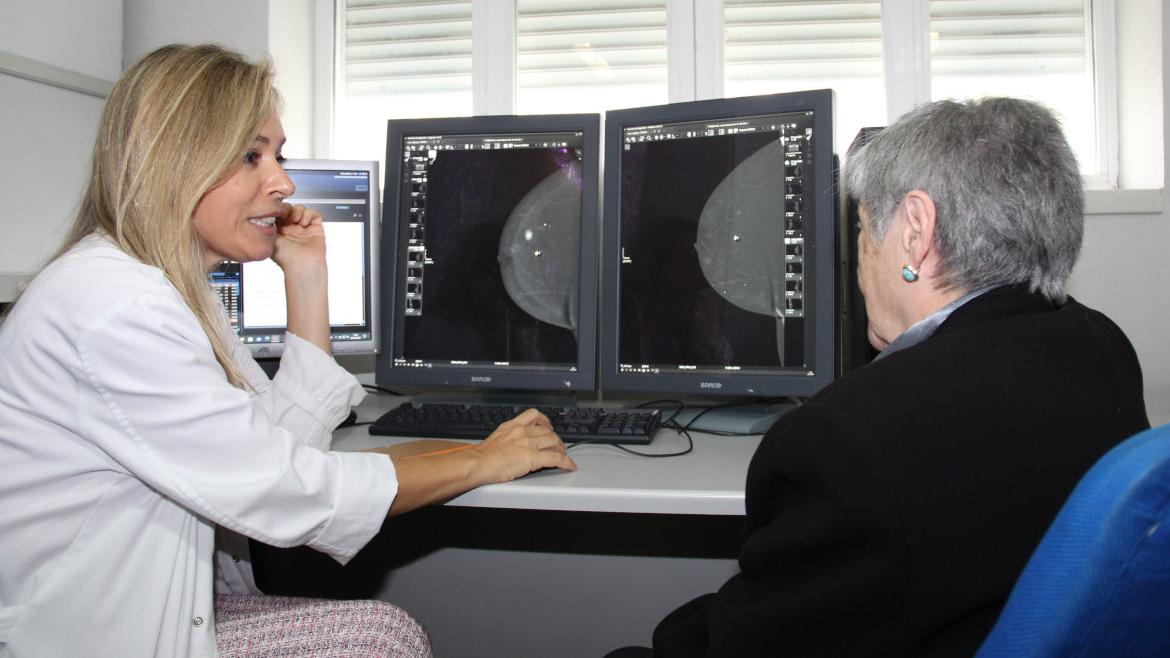 Tratamiento innovador de cáncer de mama en el Hospital Clínico San Carlos: biopsia con contraste mediante mamografía