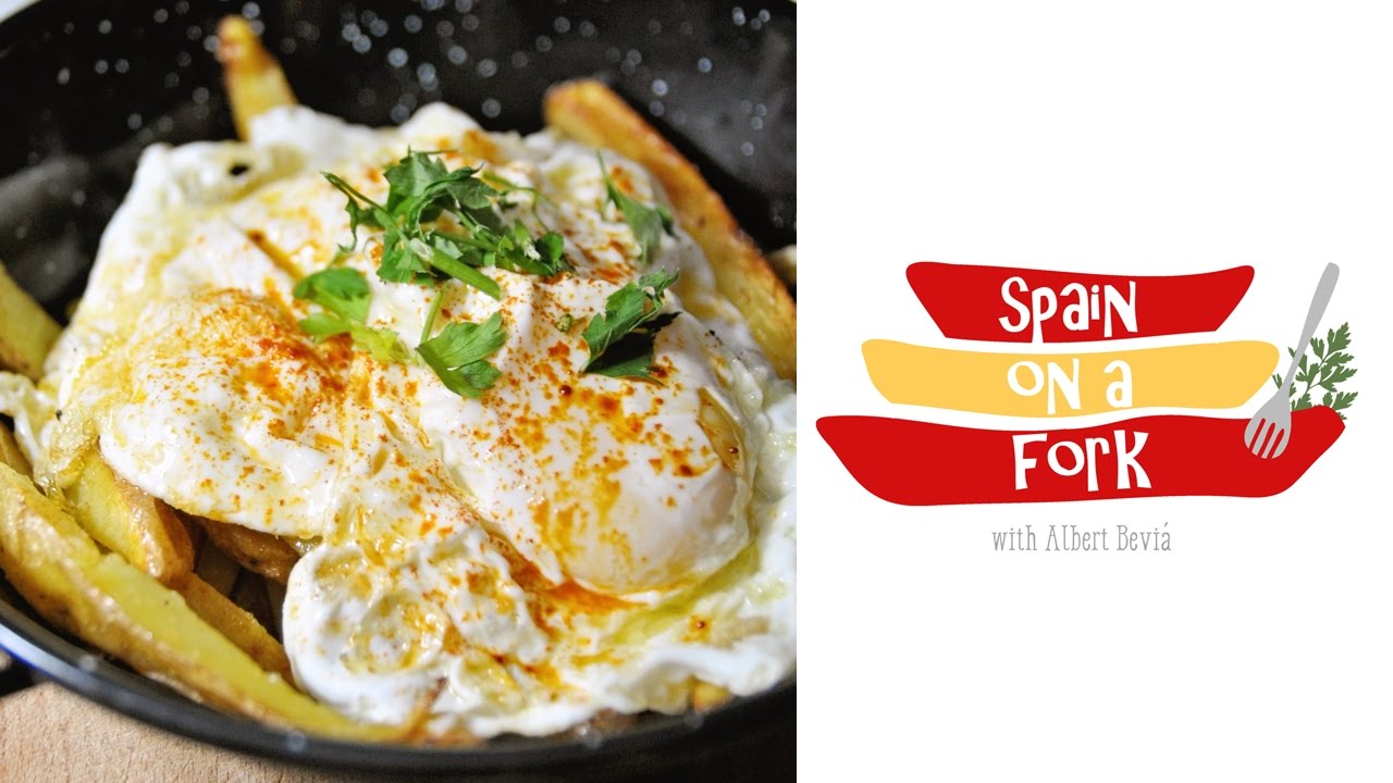 How to make the perfect Huevos Rotos con Patatas at home