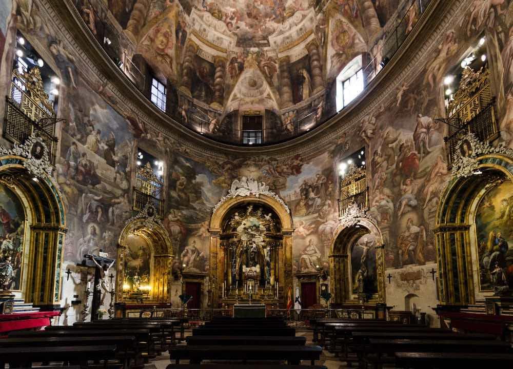 Descubre la majestuosidad de la Real Basílica de San Francisco el Grande en Madrid