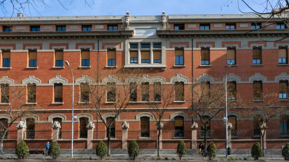 Estudio sobre artroscopia de hombro en el Congreso Nacional de Dolor y Fisioterapia por un fisioterapeuta del Hospital público Santa Cristina