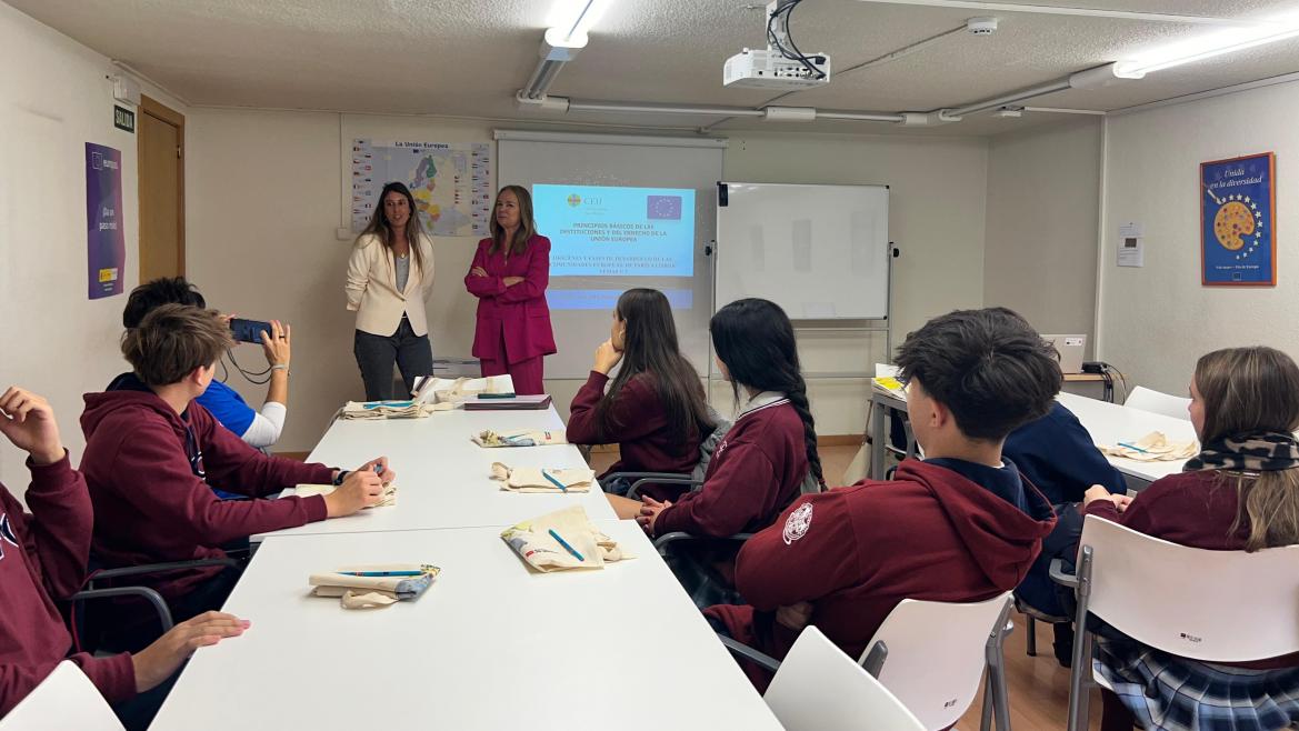 La Comunidad de Madrid promueve la accesibilidad en sus museos con lengua de signos, lectura fácil y programa para niños con TEA