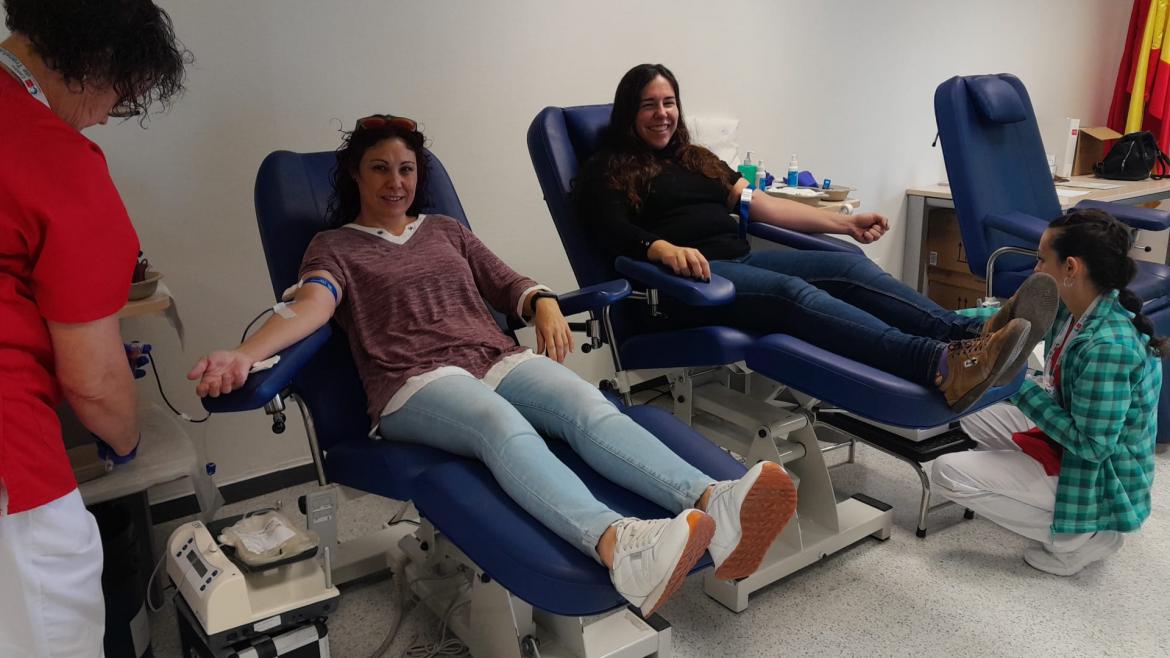 El Hospital Universitario del Henares alcanza un récord de 67 donaciones de sangre en su más reciente maratón solidario
